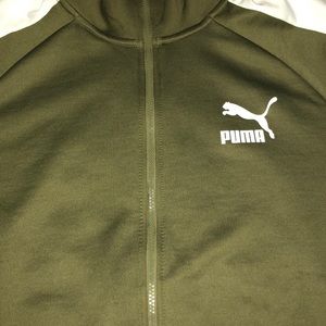 Puma sweater green ,white (never worn)